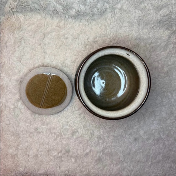 Bruce Nyeste Signed Ceramic Honey Pot, Mud Sweat And Tears Pottery, Canada, BC - Picture 8 of 9